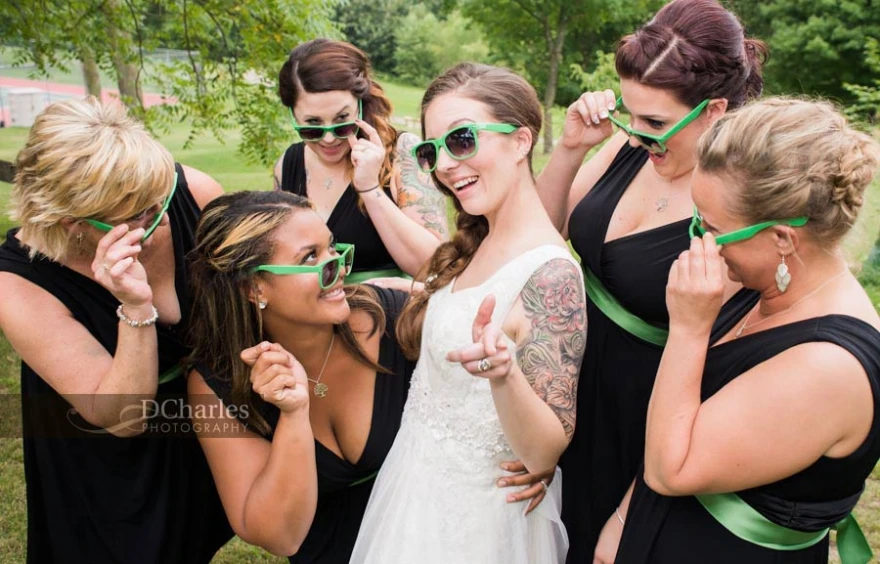 St. Paul wedding photographer shoots Wayzata outdoor wedding